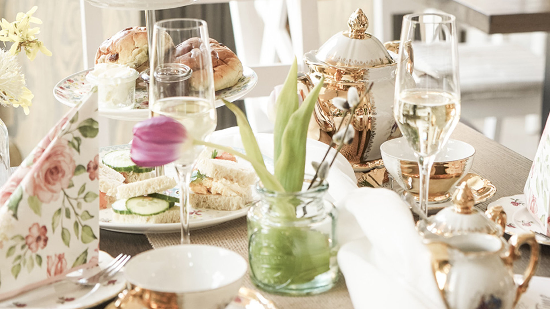 02.10. – Tea Time